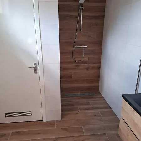 Vrijstaande 4-persoons Woning Met Privé Tuin En Terras In * Ouddorp