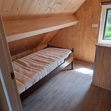 Vrijstaande 4-persoons Woning Met Privé Tuin En Terras In Сasa de vacaciones